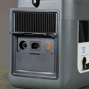 Портативная электростанция FUBAG AS 2400i (аккумулятор LiFePO4) в Нальчике фото