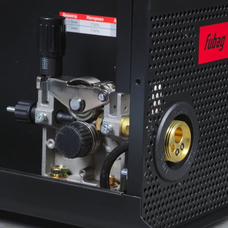 FUBAG Сварочный инверторный полуавтомат IRMIG 200 с горелкой 250 А в комплекте + Маска сварщика Хамелеон IQ 9-13N S В ПОДАРОК! в Нальчике фото